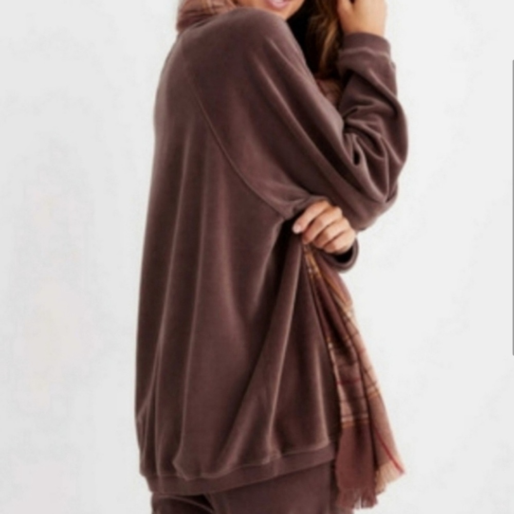 Aerie Oversized Brown Velvet Suede Sweater